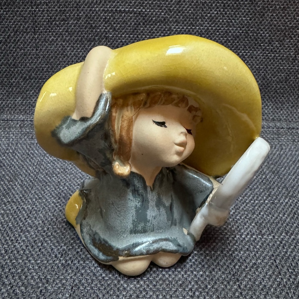 Vintage MCM Uctci Girl Big Hat Mirror Eyelashes